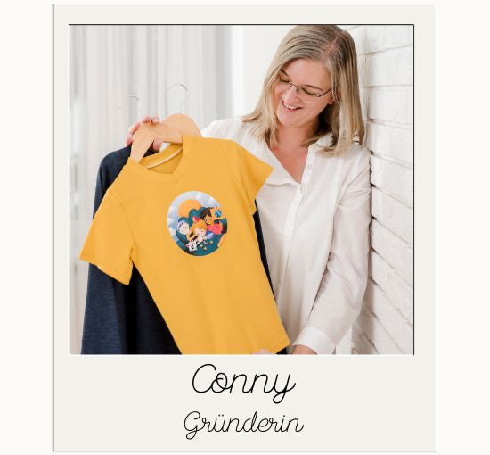 Cornelia Aigenberger, Gründerin, mit pauakids Shirts